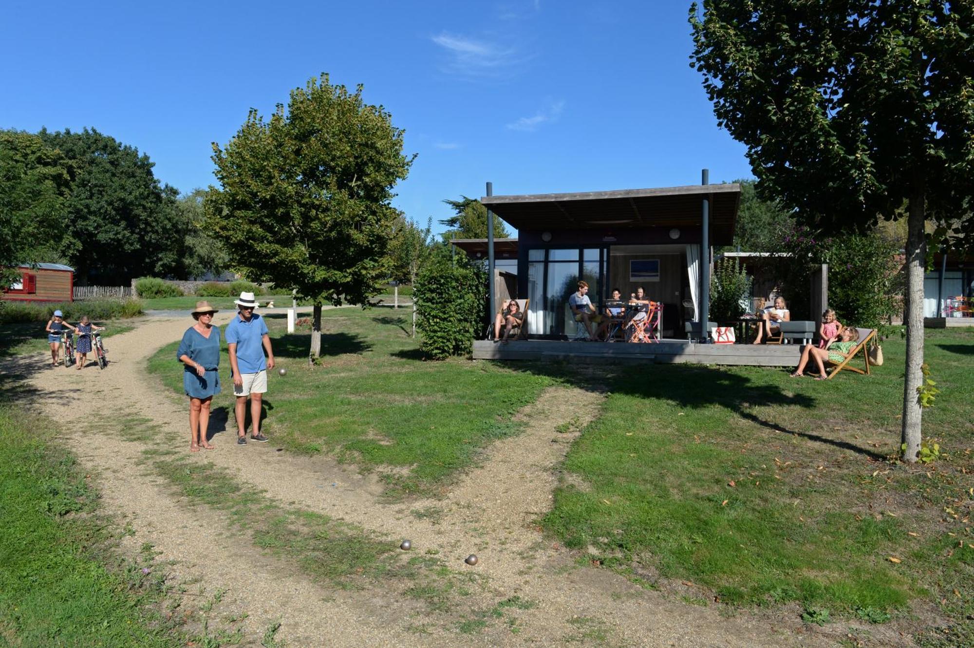 Chenillé-Changé Les Roulottes & Cottages Du Moulin מראה חיצוני תמונה